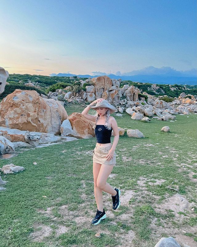 Đường trekking vào công viên đá