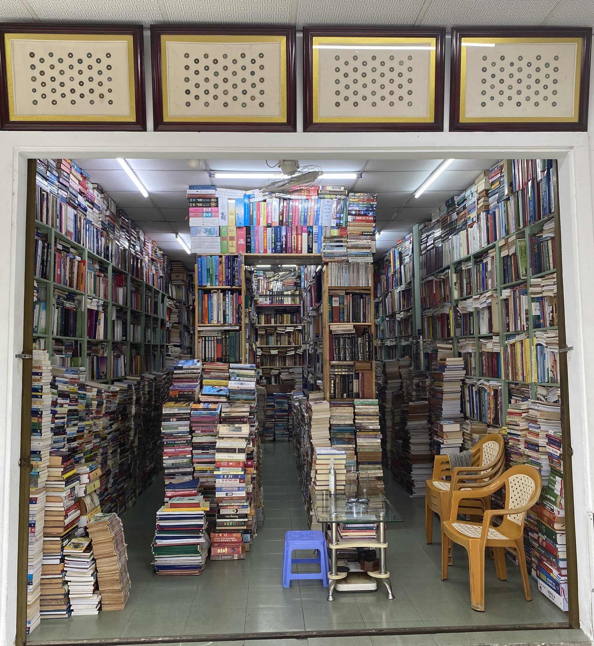 Hiệu sách cũ Sách Xưa