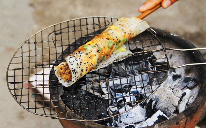 Bánh tráng nướng mắm ruốc